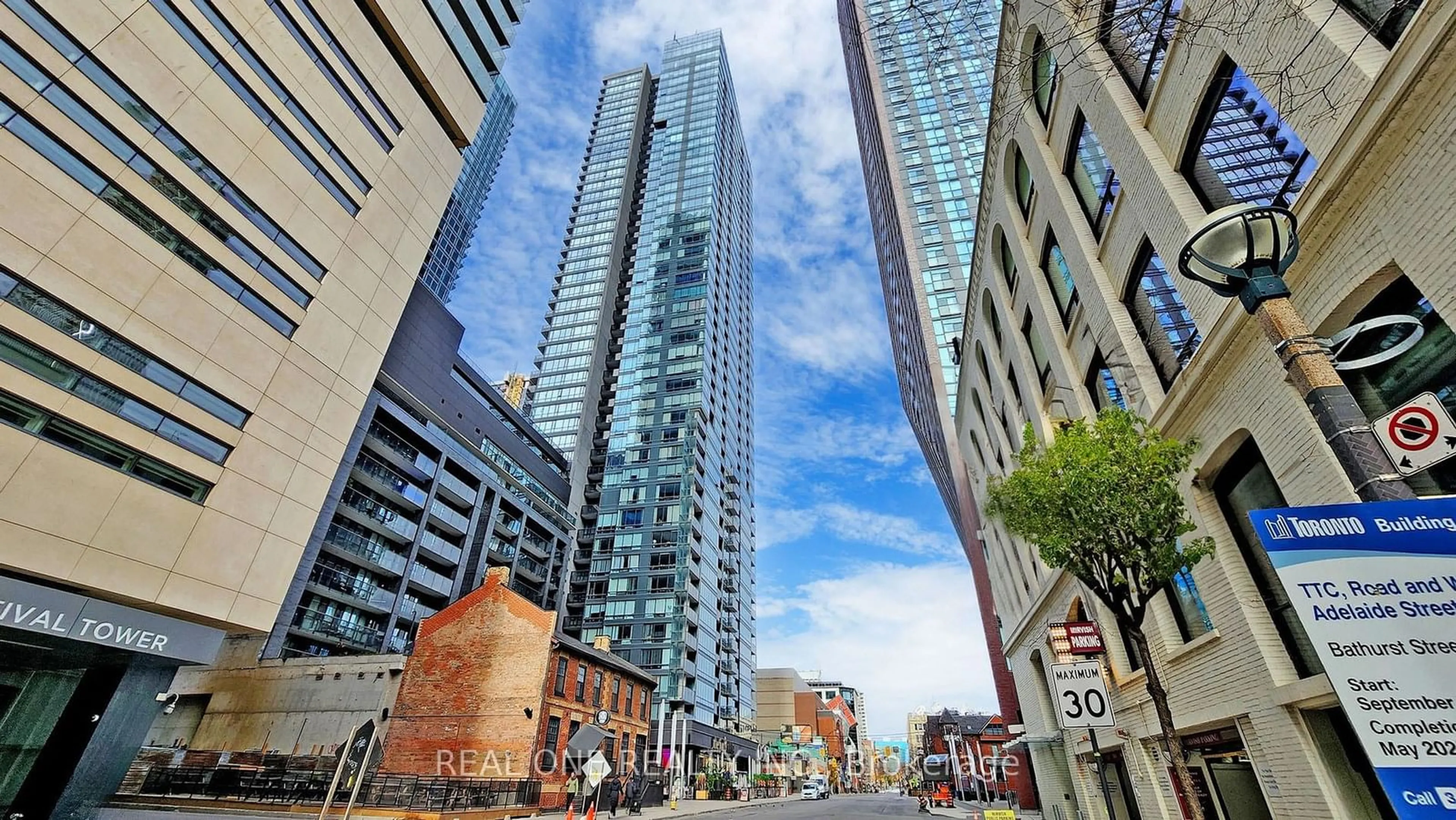 A pic from exterior of the house or condo for 295 Adelaide St #3106, Toronto Ontario M5V 0L4