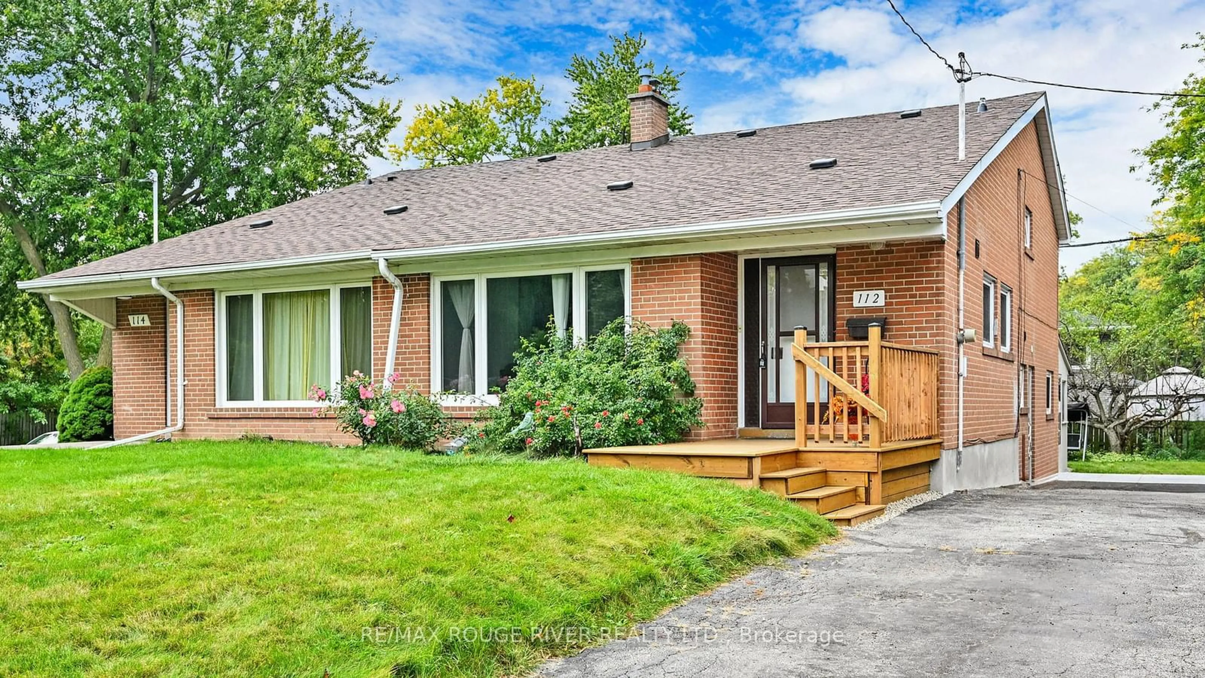 Frontside or backside of a home, cottage for 112 Billington Cres, Toronto Ontario M3A 2G6