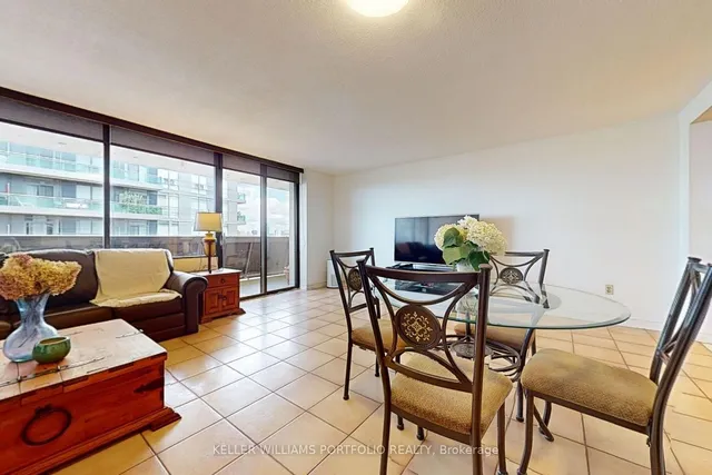 Additional property image - 720 Spadina Ave Unit 1510