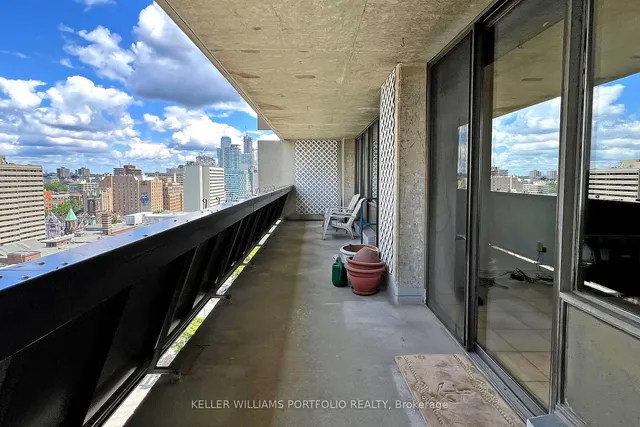 Additional property image - 720 Spadina Ave Unit 1510