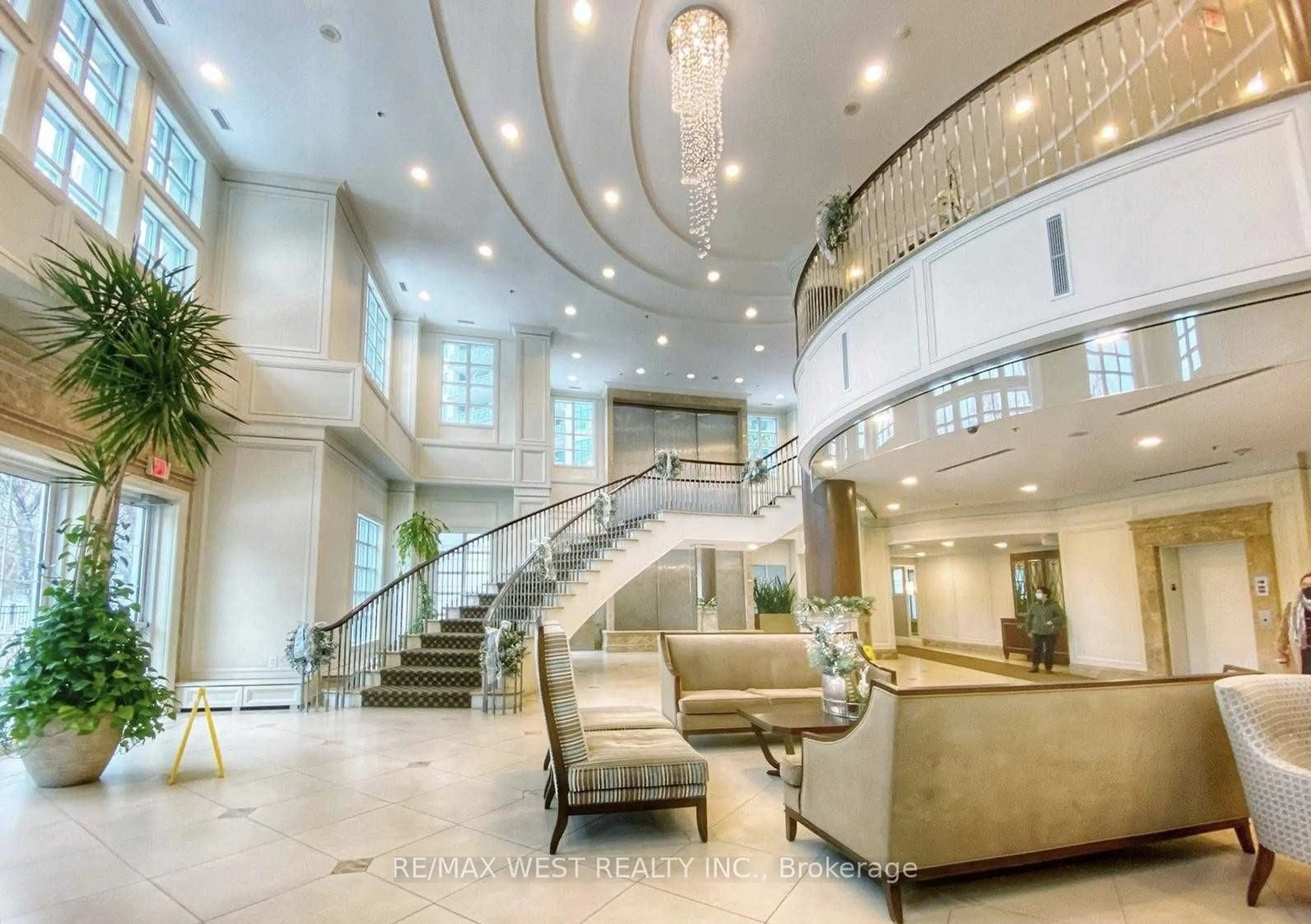 Indoor lobby for 10 Bloorview Pl #908, Toronto Ontario M2J 0B1