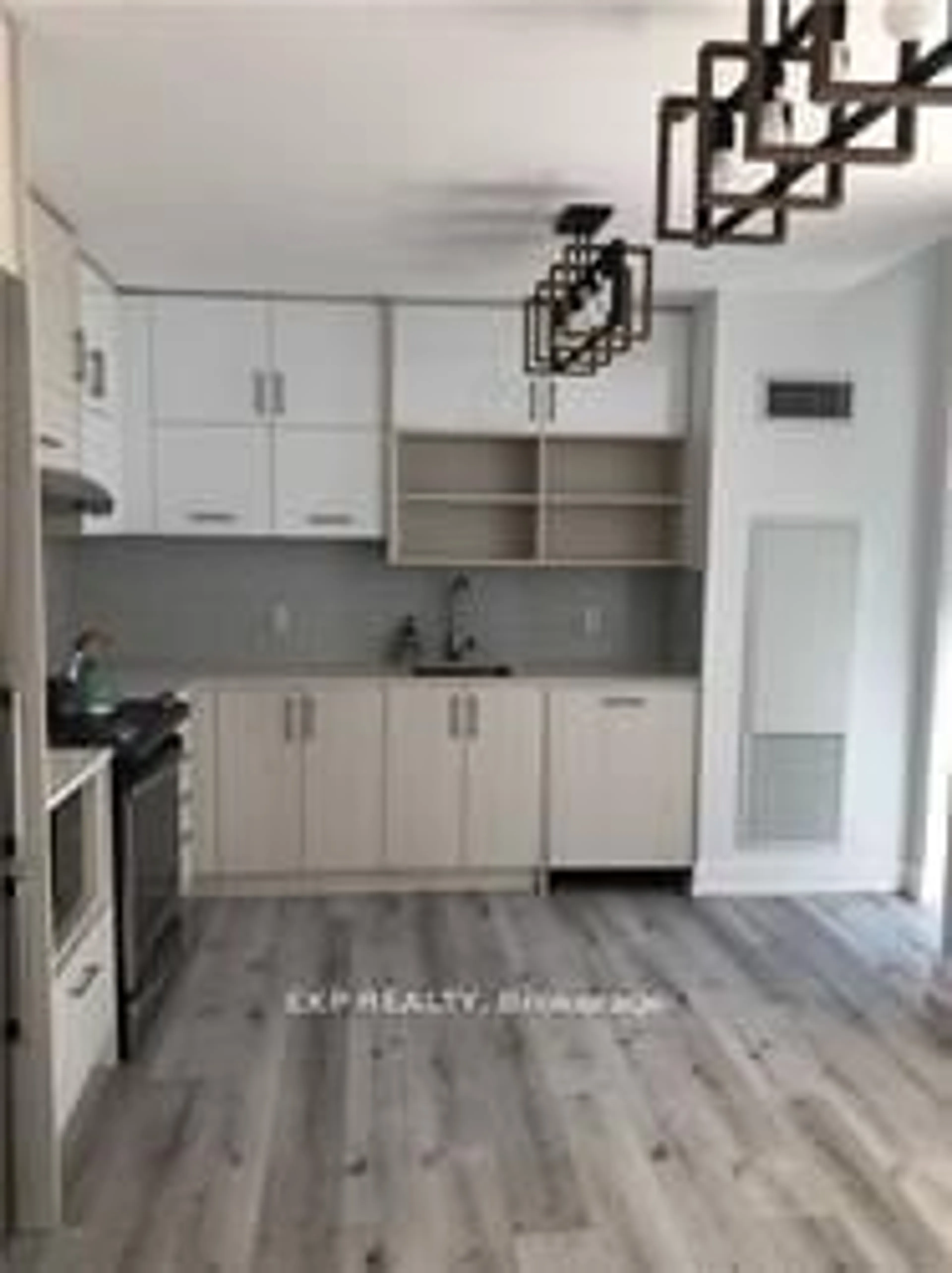 Open concept kitchen for 128 Fairview Mall Dr #217, Toronto Ontario M2J 0E8