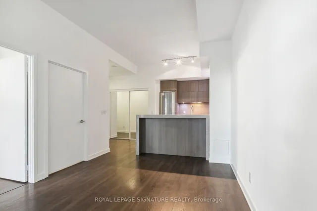 Additional property image - 170 Sumach St Unit 401
