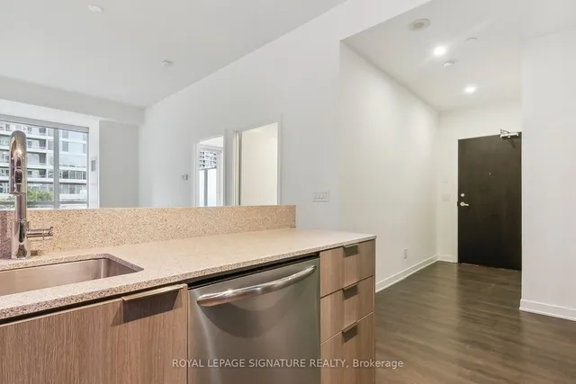 Additional property image - 170 Sumach St Unit 401