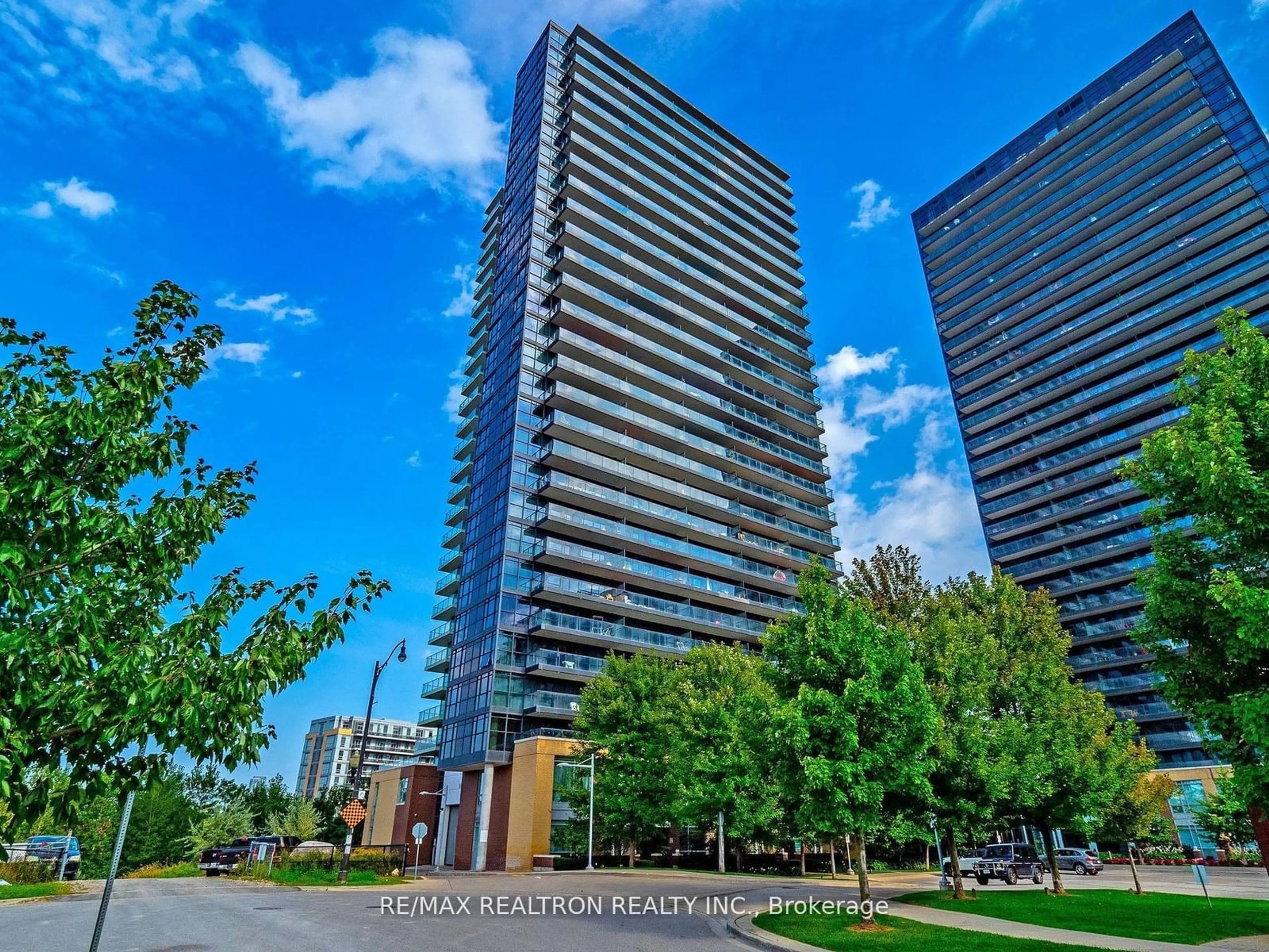 A pic from exterior of the house or condo, the front or back of building for 29 Singer Crt #1702, Toronto Ontario M2K 0B3