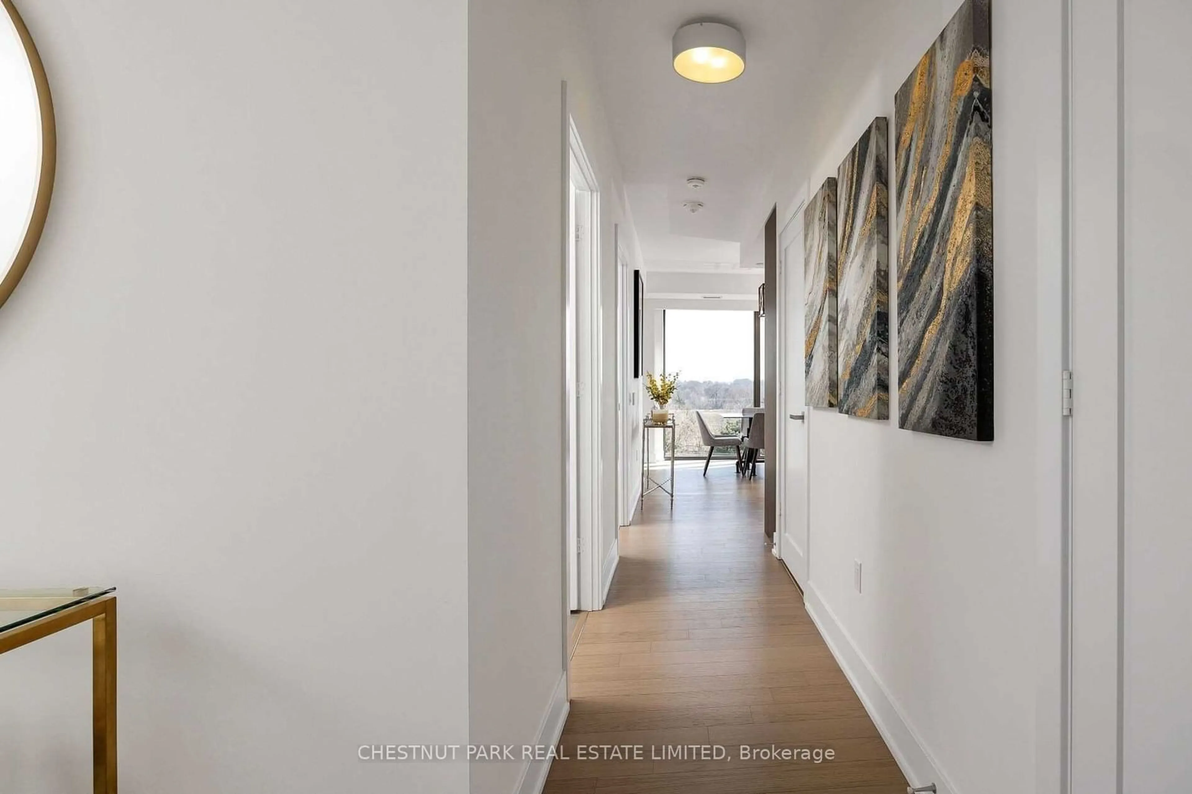 Indoor foyer for 6 Jackes Ave #602, Toronto Ontario M4T 1E5