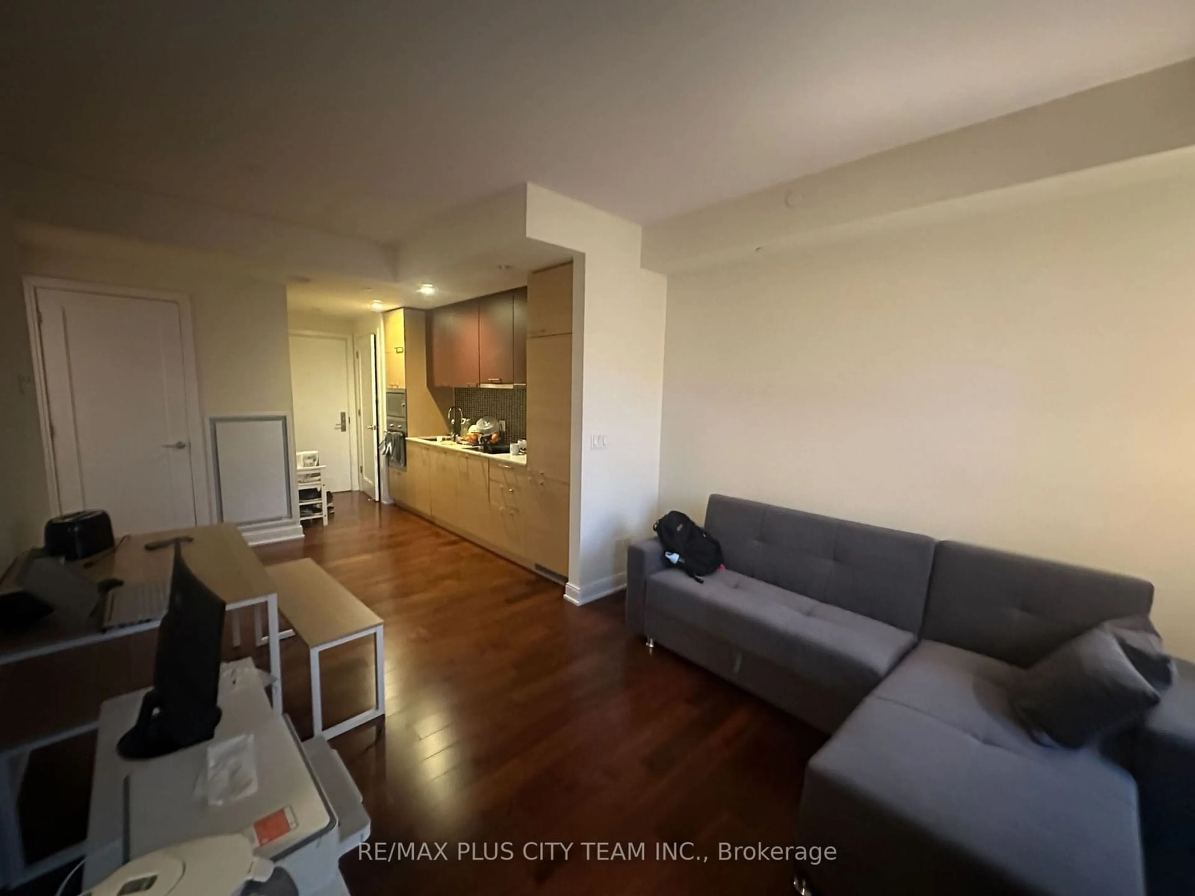 A pic of a room for 55 Front St #716, Toronto Ontario M5E 0A7