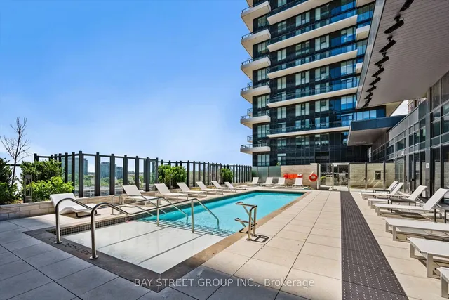Additional property image - 30 Inn On The Park Dr Unit 2707