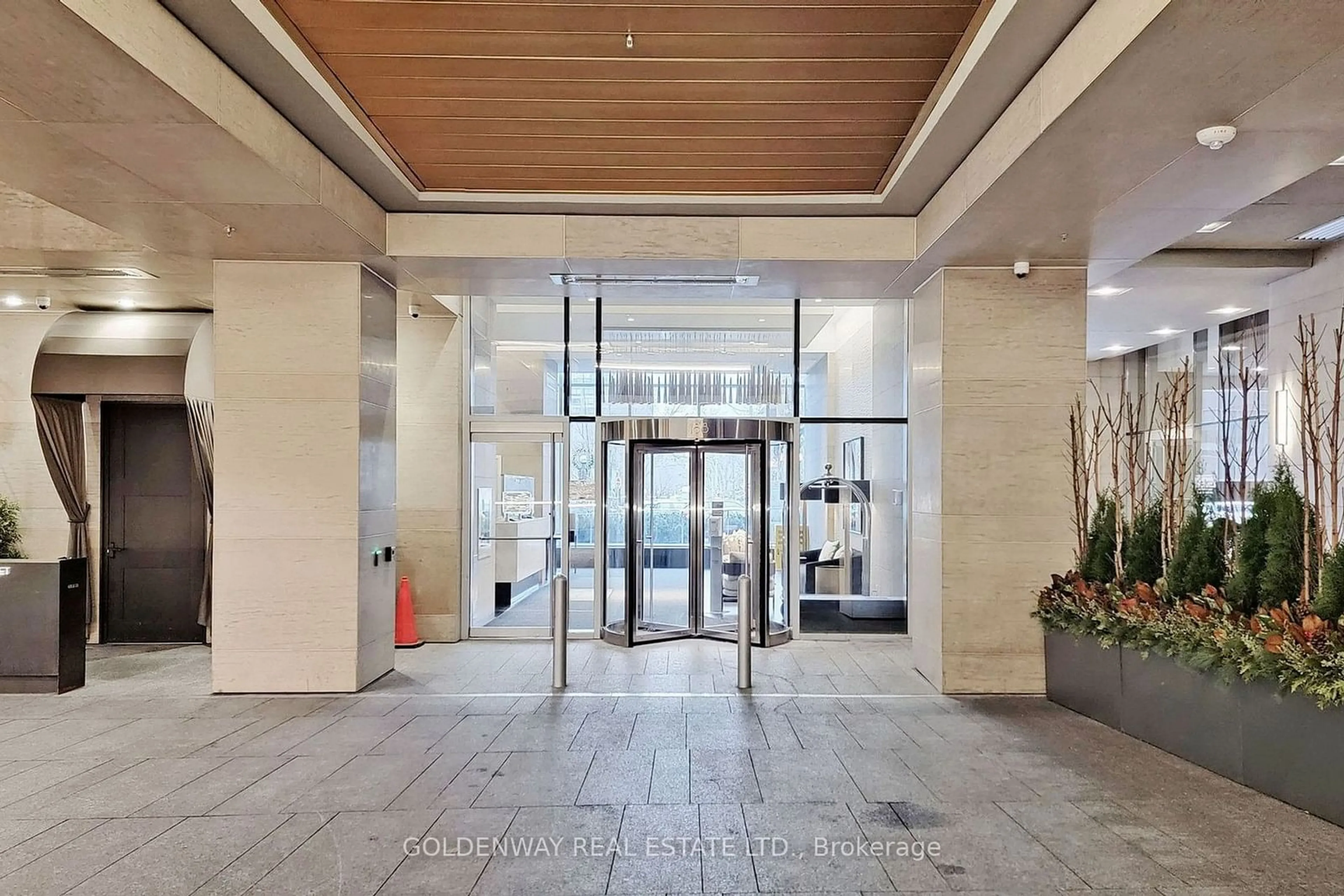 Indoor lobby for 188 Cumberland St #1804, Toronto Ontario M5R 0B6