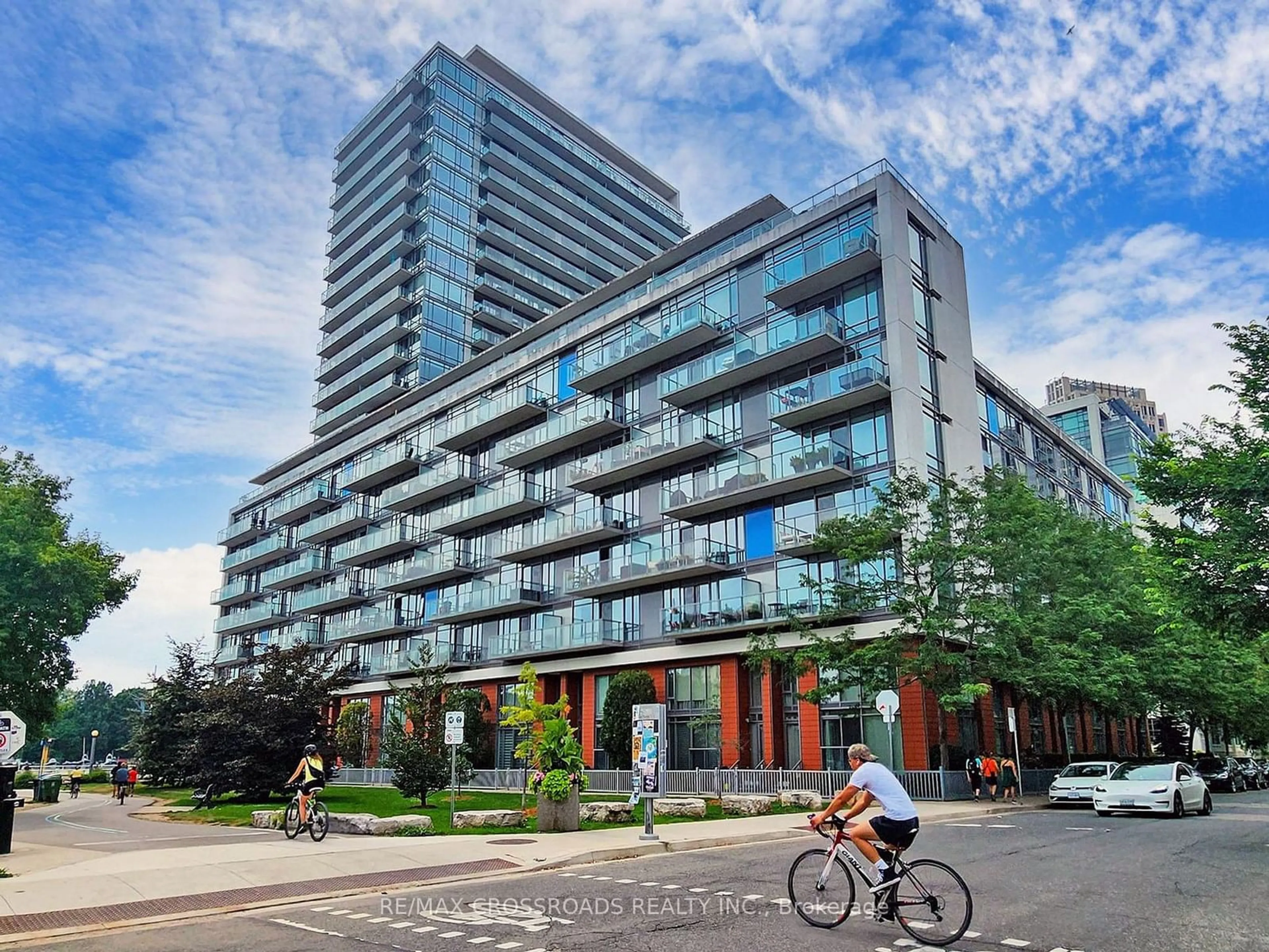 A pic from exterior of the house or condo, the street view for 90 Stadium Rd #1209, Toronto Ontario M5V 3W5