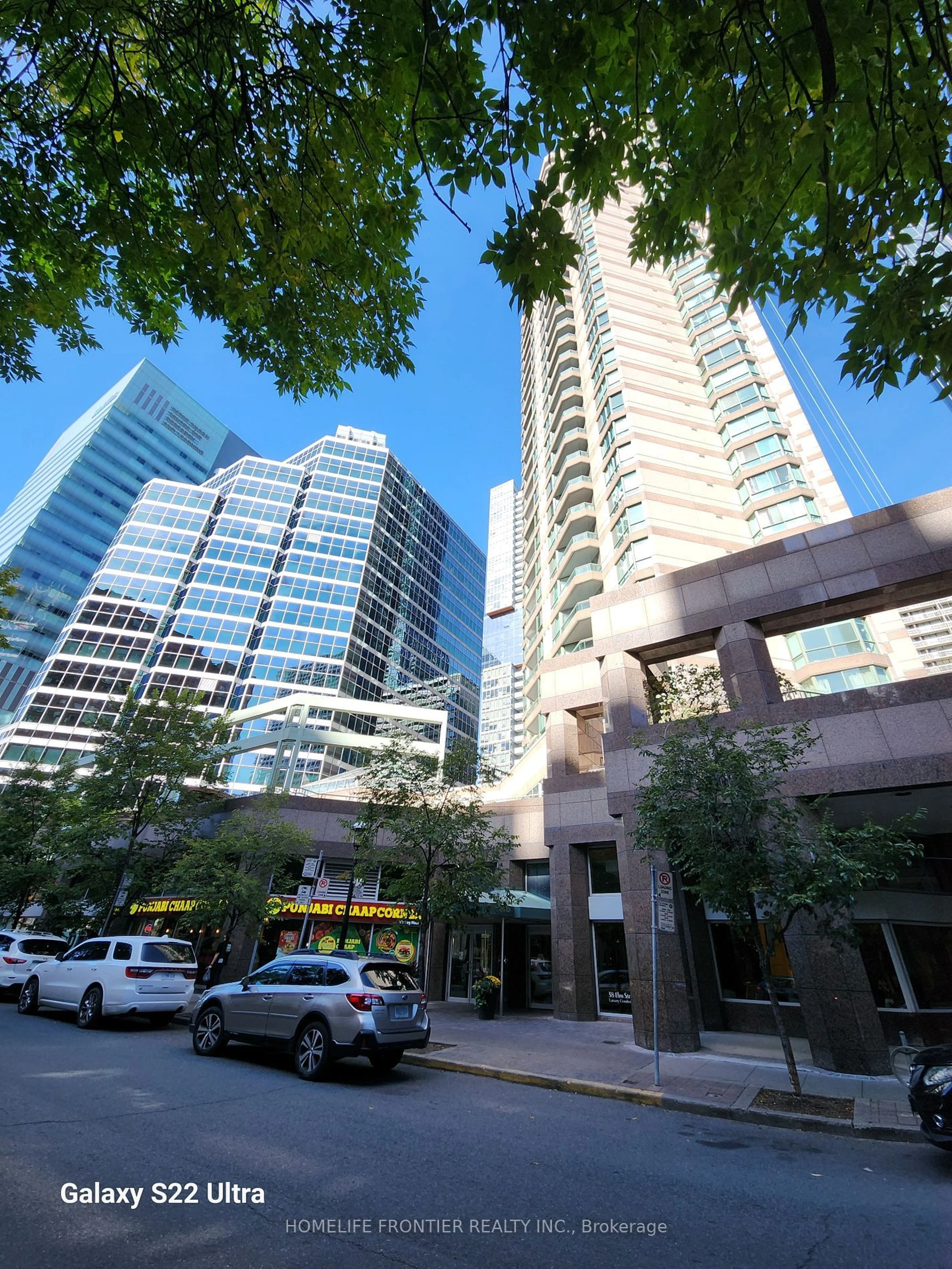 A pic from exterior of the house or condo for 38 Elm St #2006, Toronto Ontario M5G 2K5