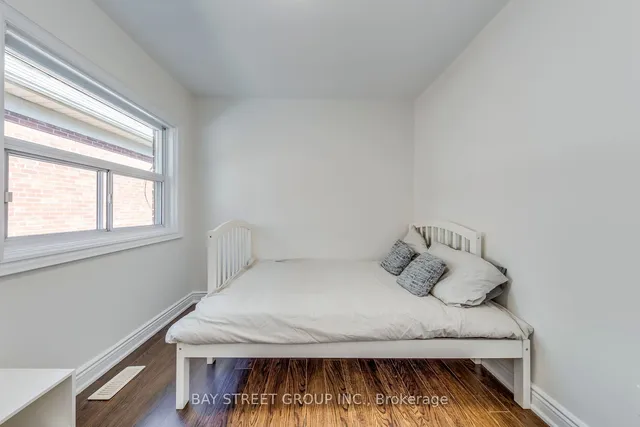 Additional property image - 90 Avondale Ave