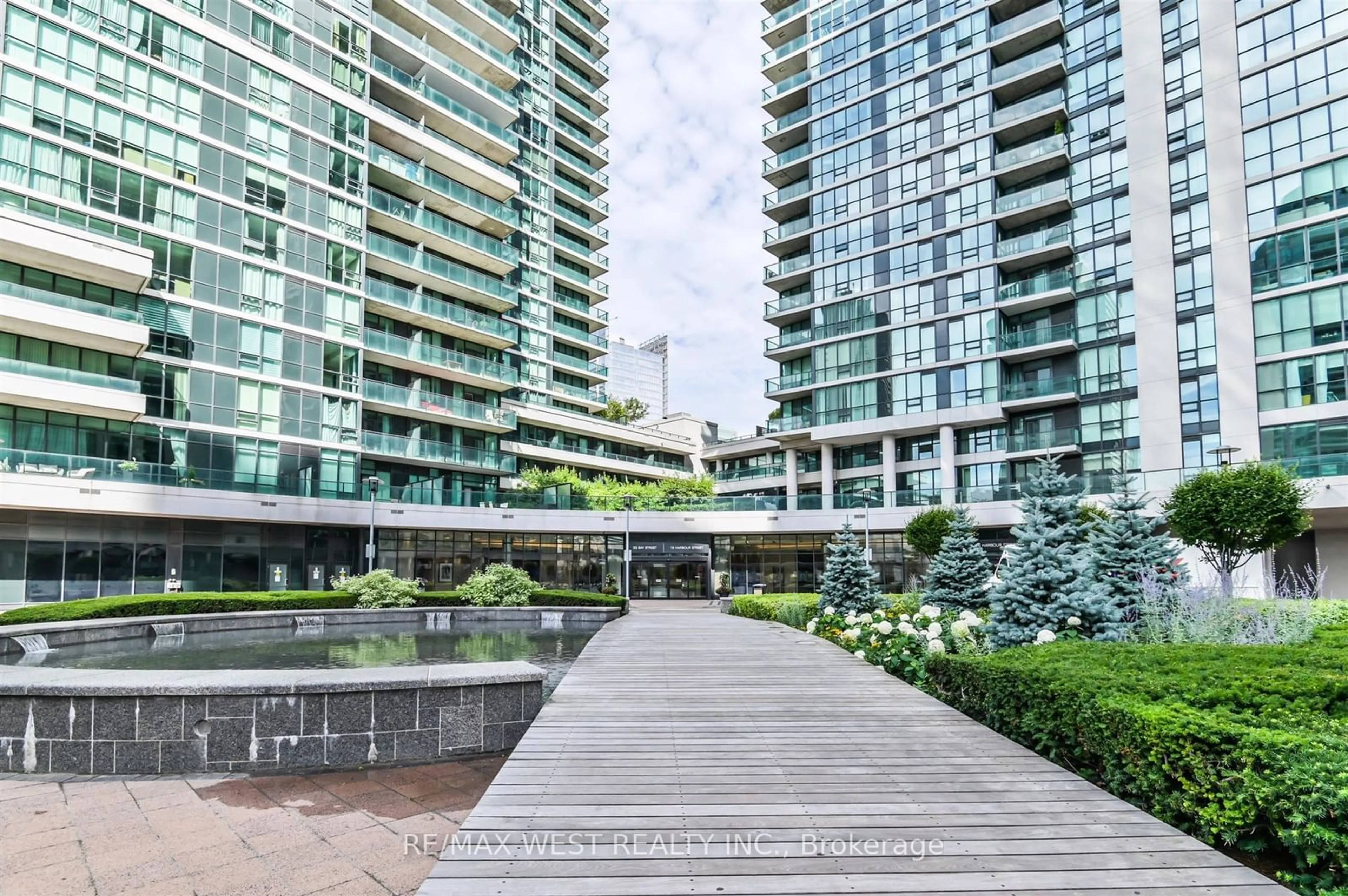 A pic from exterior of the house or condo, the front or back of building for 33 Bay St #903, Toronto Ontario M5J 2Z3