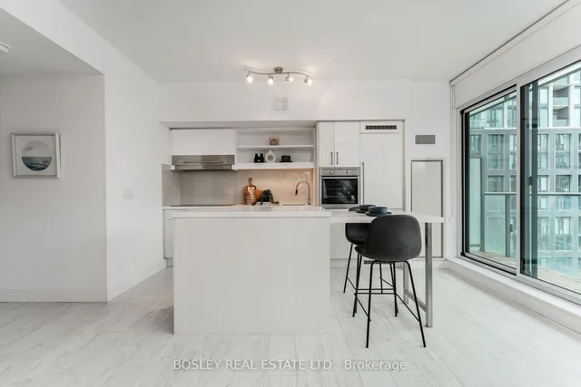 Additional property image - 39 Sherbourne St Unit 706