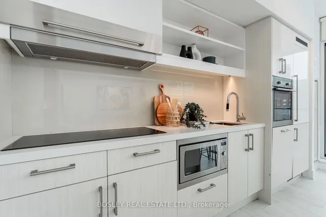Additional property image - 39 Sherbourne St Unit 706