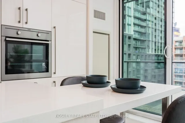 Additional property image - 39 Sherbourne St Unit 706