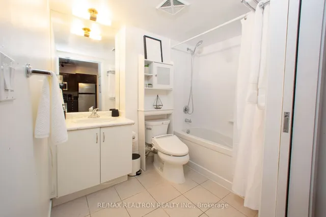 Additional property image - 209 Fort York Blvd Unit 1265
