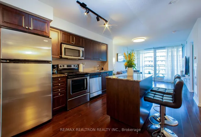 Additional property image - 209 Fort York Blvd Unit 1265