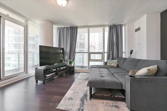 Additional property image - 33 Bay St Unit 1504