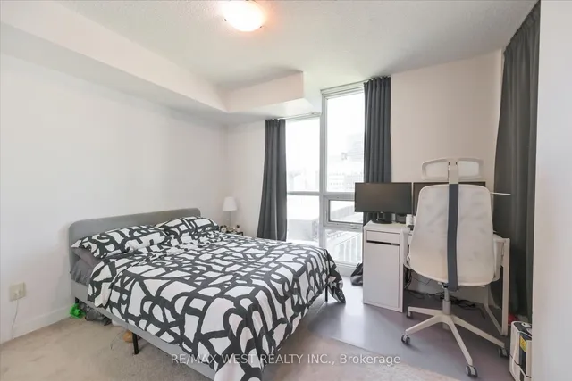Additional property image - 33 Bay St Unit 1504