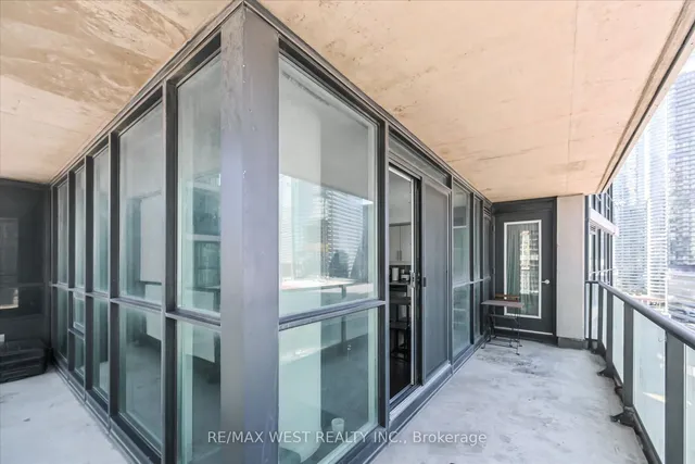 Additional property image - 33 Bay St Unit 1504
