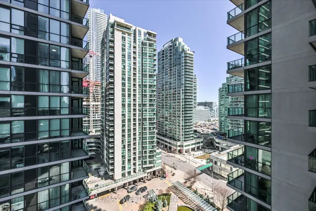 Additional property image - 33 Bay St Unit 1504