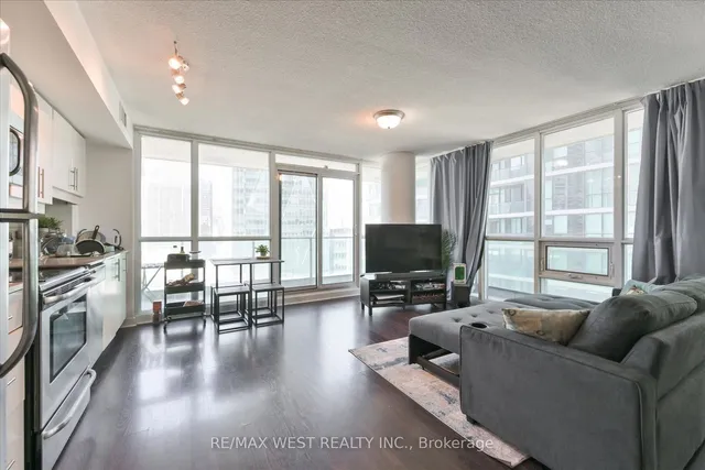 Additional property image - 33 Bay St Unit 1504