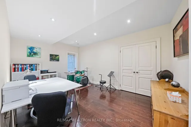 Additional property image - 139 Beechwood Ave