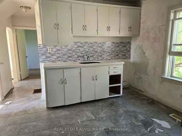 Additional property image - 46 Devondale Ave