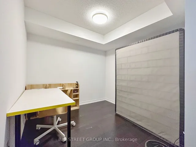 Additional property image - 386 Yonge St Unit 720