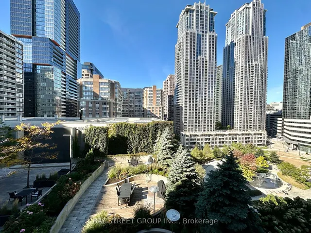 Additional property image - 386 Yonge St Unit 720