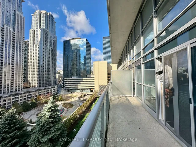 Additional property image - 386 Yonge St Unit 720