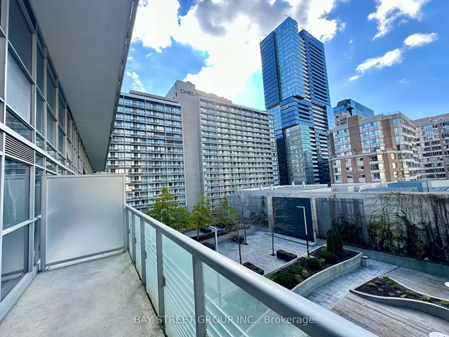Additional property image - 386 Yonge St Unit 720
