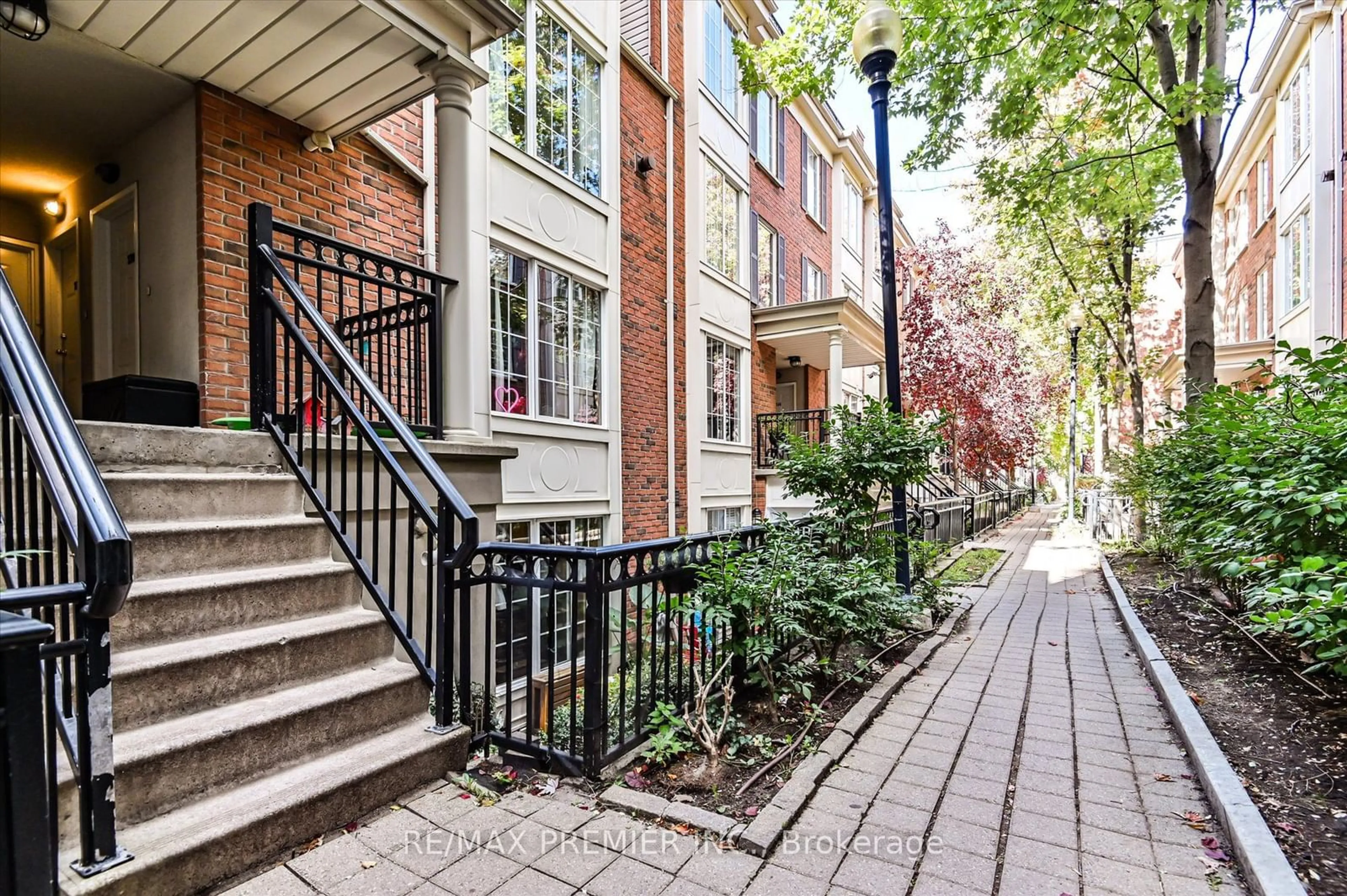 A pic from exterior of the house or condo, the street view for 3 Everson Dr #226, Toronto Ontario M2N 7C2