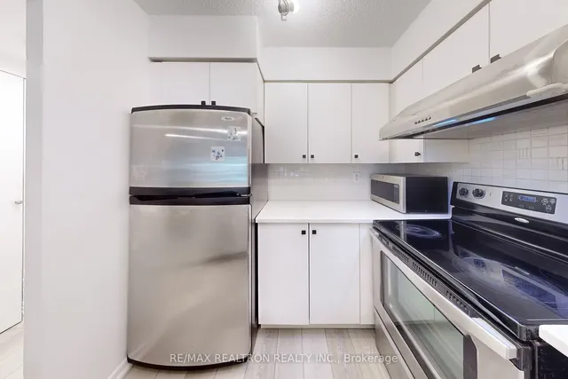 Additional property image - 95 Prince Arthur Ave Unit 311