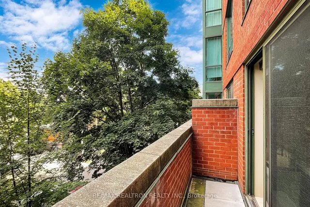 Additional property image - 95 Prince Arthur Ave Unit 311