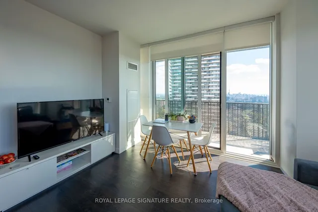 Additional property image - 8 Eglinton Ave Unit 3802