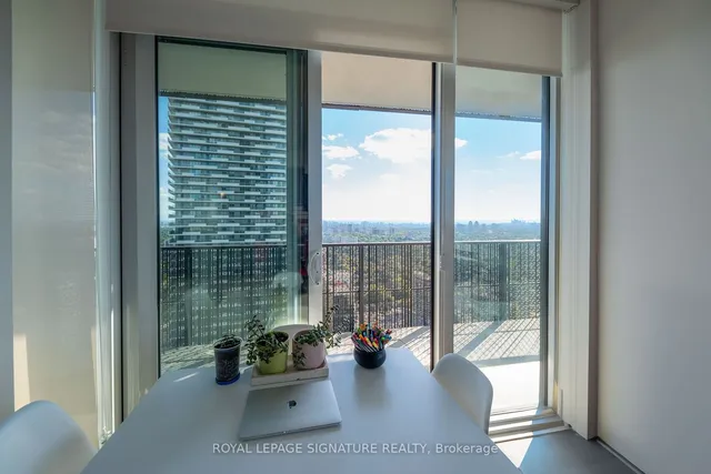 Additional property image - 8 Eglinton Ave Unit 3802