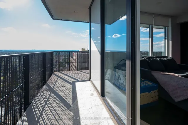 Additional property image - 8 Eglinton Ave Unit 3802
