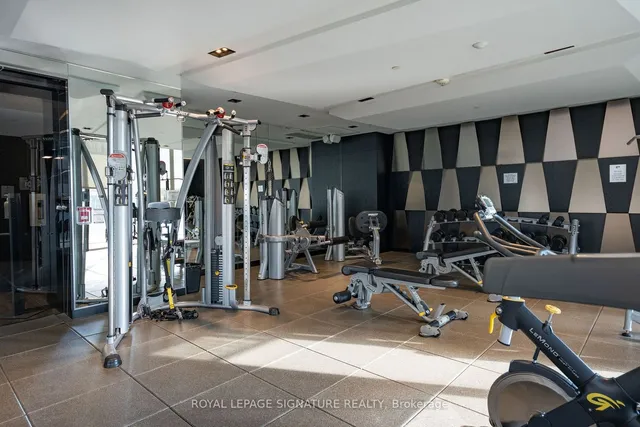 Additional property image - 8 Eglinton Ave Unit 3802