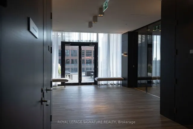 Additional property image - 8 Eglinton Ave Unit 3802