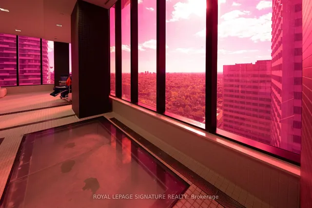 Additional property image - 8 Eglinton Ave Unit 3802