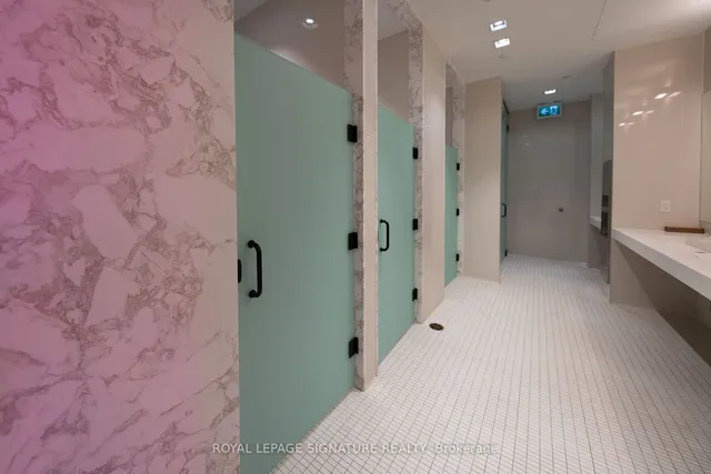 Additional property image - 8 Eglinton Ave Unit 3802