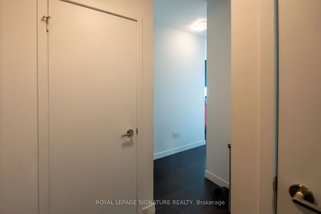 Additional property image - 8 Eglinton Ave Unit 3802