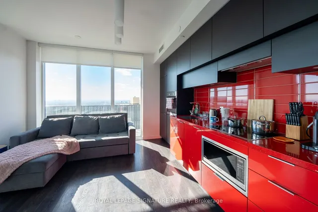 Additional property image - 8 Eglinton Ave Unit 3802