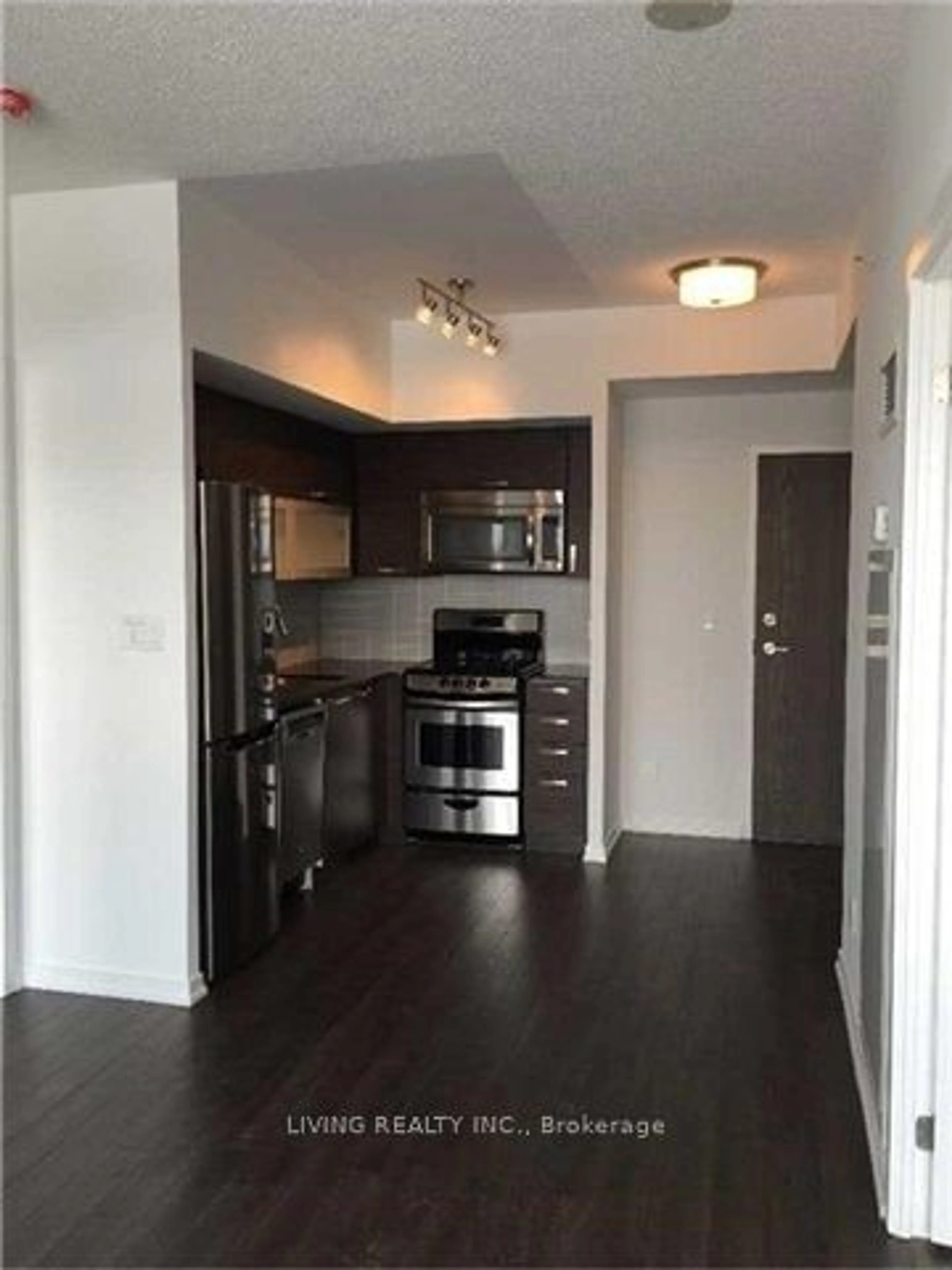 Standard kitchen, wood floors for 68 Abell St #631, Toronto Ontario M6J 0B1