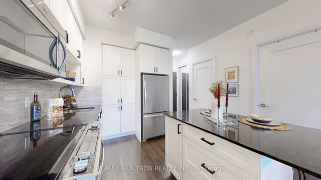 Additional property image - 18 Graydon Hall Dr Unit 2304