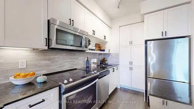 Additional property image - 18 Graydon Hall Dr Unit 2304