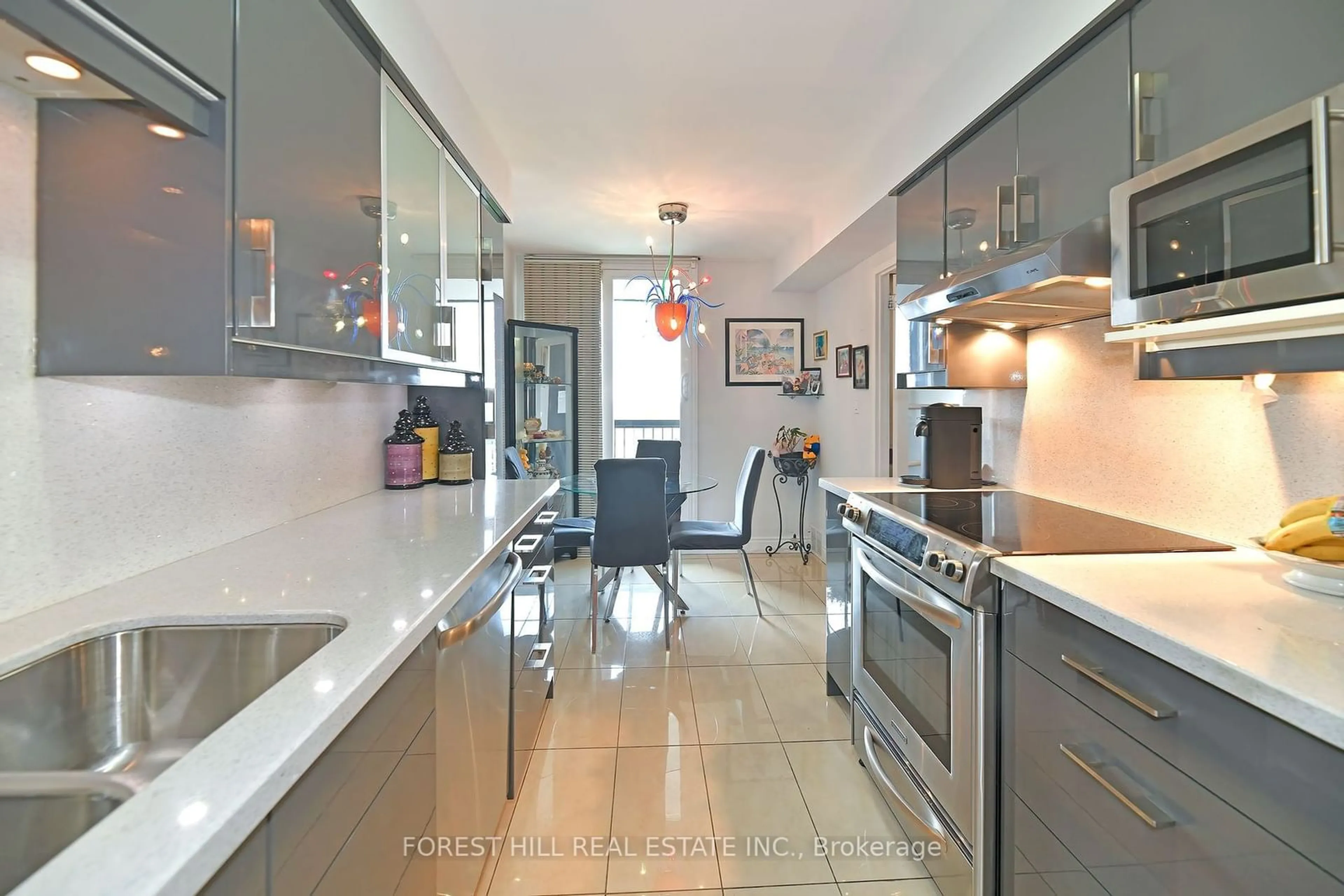 Contemporary kitchen, ceramic floors for 135 Antibes Dr #2404, Toronto Ontario M2R 2Z1