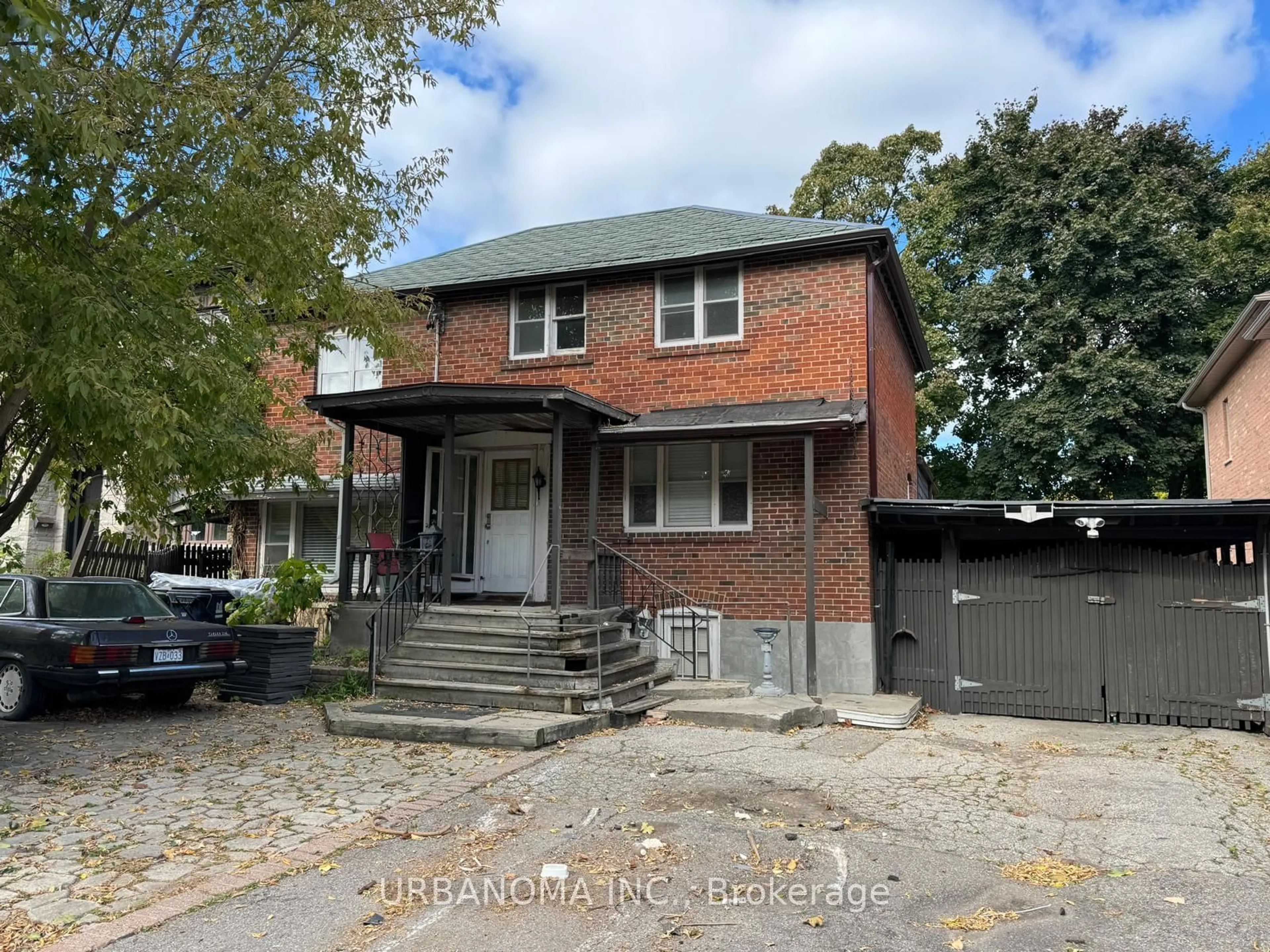 Frontside or backside of a home, the street view for 66 Burndale Ave, Toronto Ontario M2N 1S7